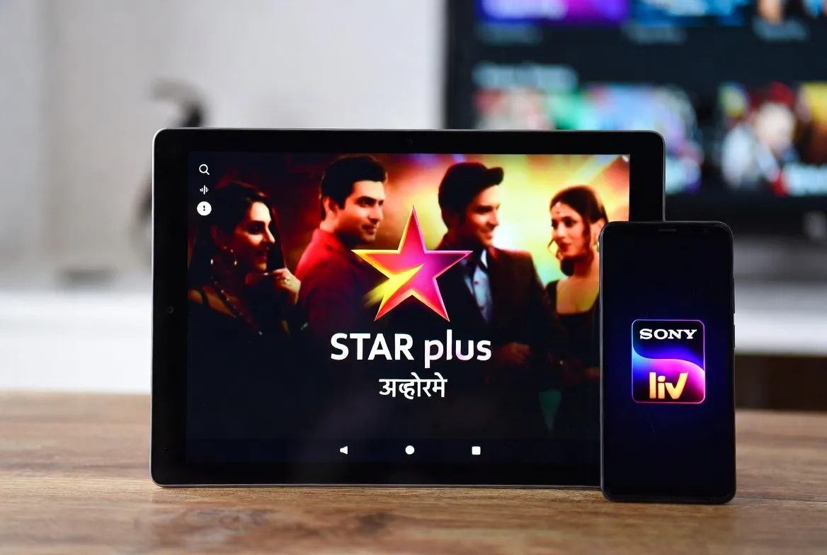 Best IPTV for Indian expats with Star Plus Zee TV and Sony Liv on tablet and phone